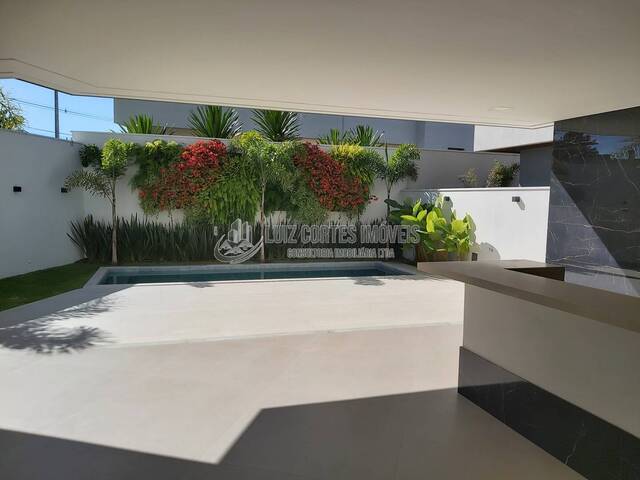 Casa para Venda em Uberlândia - 3