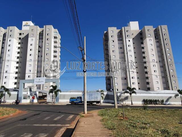 Apartamento para Venda em Uberlândia - 5