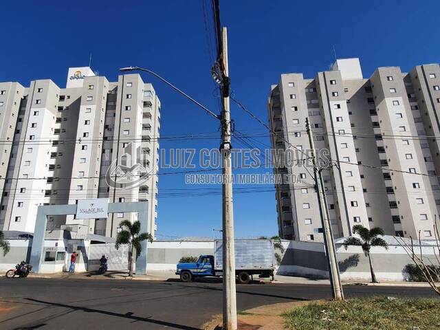 Apartamento para Venda em Uberlândia - 4