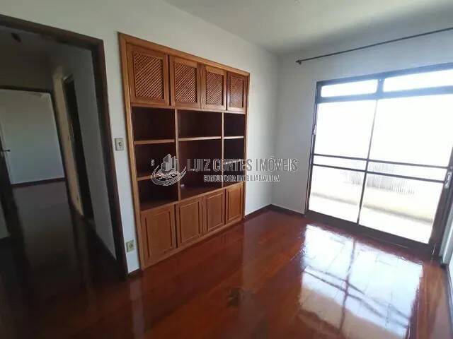 Apartamento para Venda em Uberlândia - 2