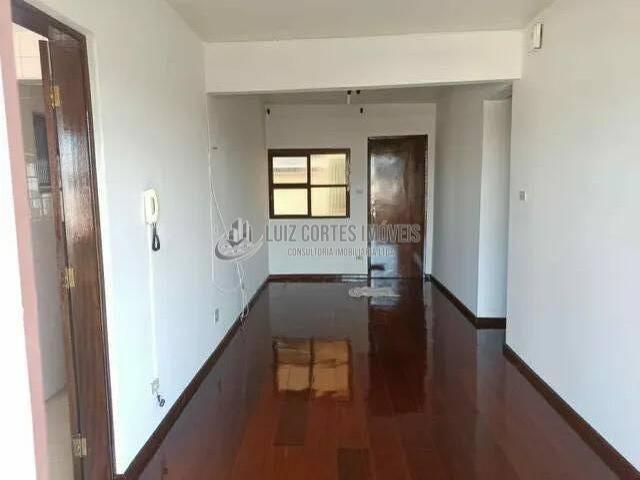 Apartamento para Venda em Uberlândia - 1