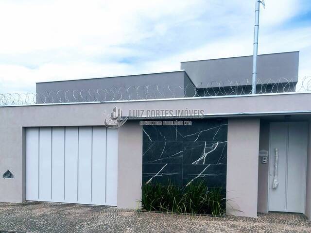 Casa para Venda em Uberlândia - 2