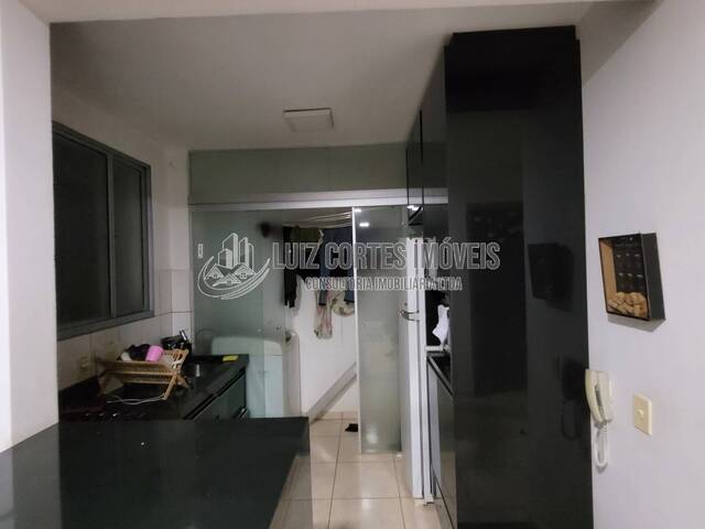 Apartamento para Venda em Uberlândia - 3