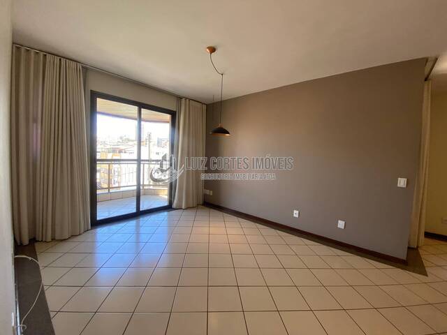 Apartamento para Venda em Uberlândia - 4