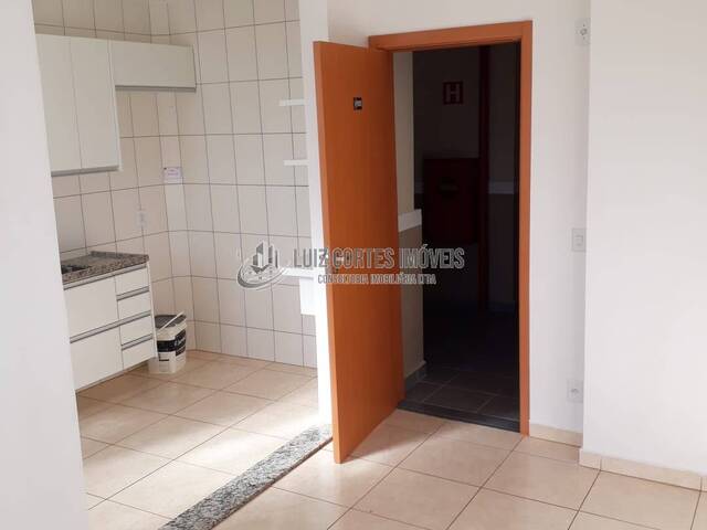 #698 - Apartamento para Venda em Uberlândia - MG - 3