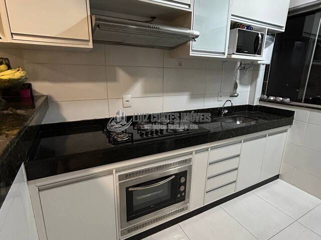 #704 - Apartamento para Venda em Uberlândia - MG - 3