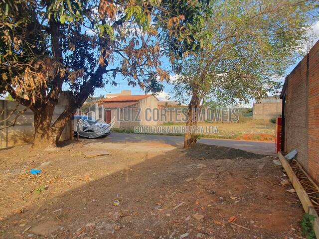 #715 - Lote para Venda em Uberlândia - MG - 1