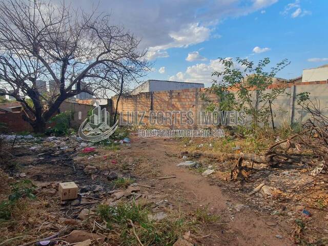 Lote para Venda em Uberlândia - 5