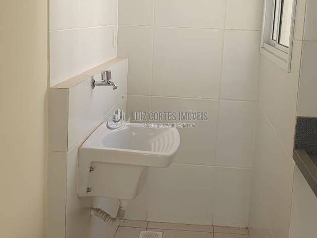 Apartamento para Venda em Uberlândia - 5