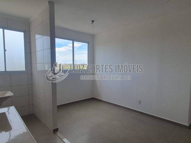 Apartamento para Venda em Uberlândia - 5
