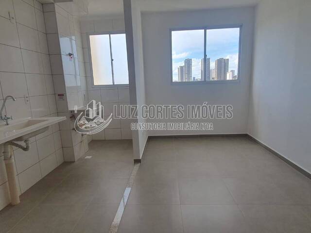 Apartamento para Venda em Uberlândia - 4
