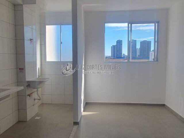 Apartamento para Venda em Uberlândia - 3