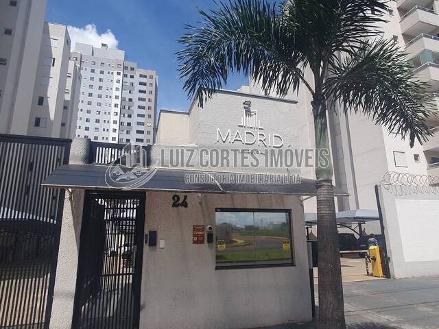Apartamento para Venda em Uberlândia - 3