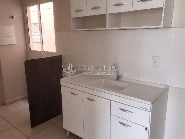Apartamento para Venda em Uberlândia - 3