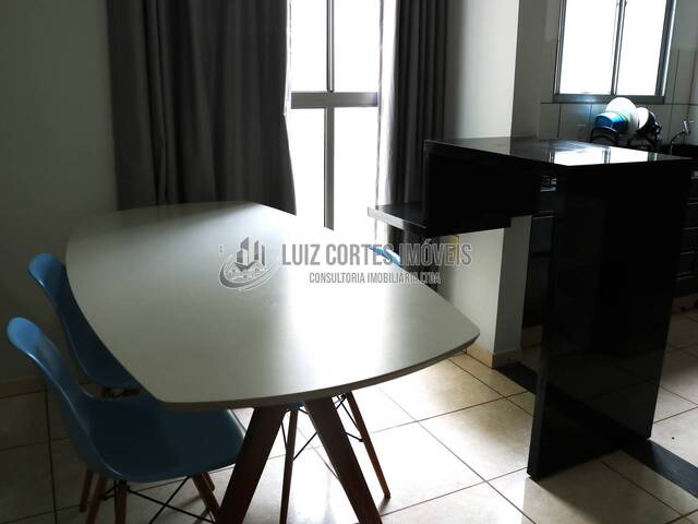 Apartamento para Venda em Uberlândia - 4
