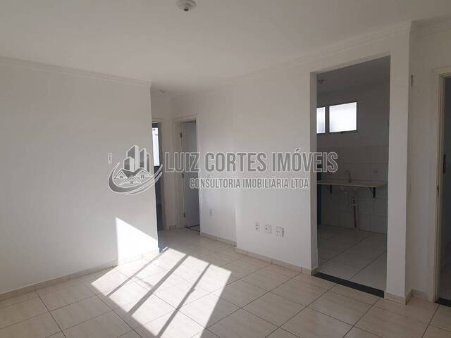 Apartamento para Venda em Uberlândia - 3