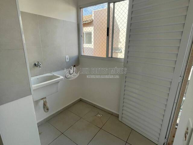 Apartamento para Venda em Uberlândia - 5