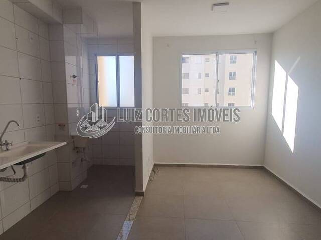 #758 - Apartamento para Venda em Uberlândia - MG - 3