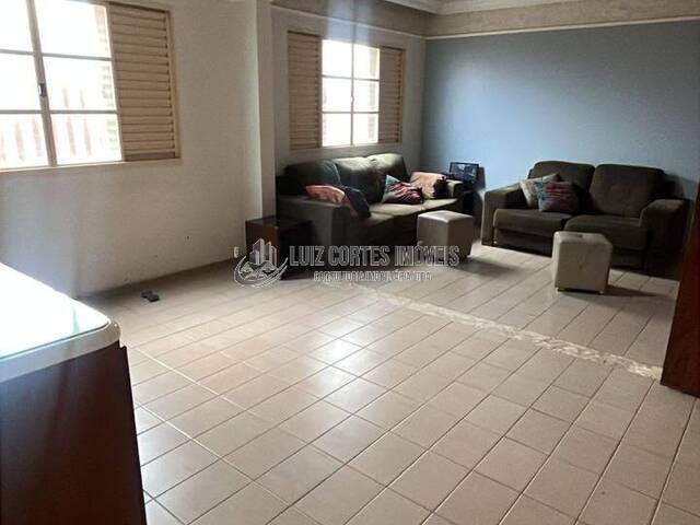 Casa para Venda em Uberlândia - 4