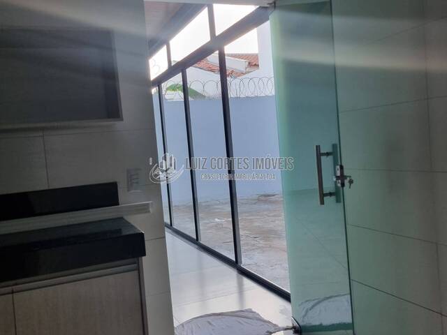 Casa para Venda em Uberlândia - 4