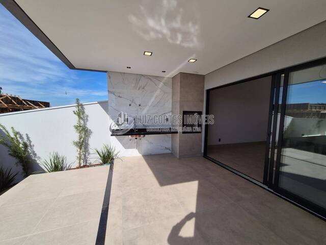 Casa para Venda em Uberlândia - 4