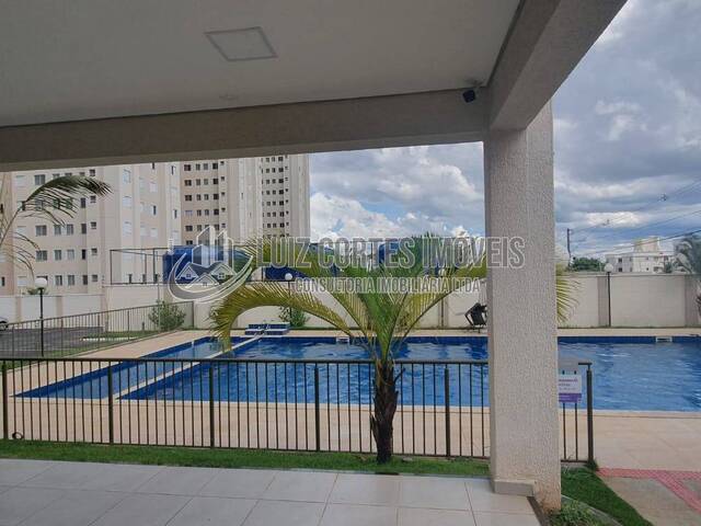 Apartamento para Venda em Uberlândia - 3