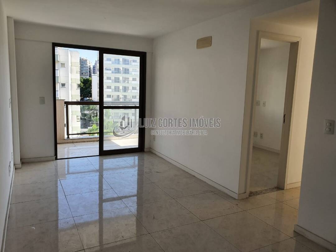 Apartamento à venda e aluguel com 3 quartos, 84m² - Foto 19