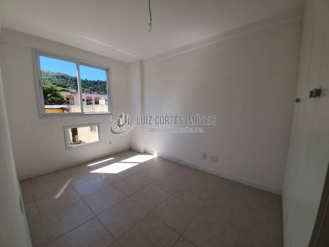 Apartamento à venda com 2 quartos, 60m² - Foto 13