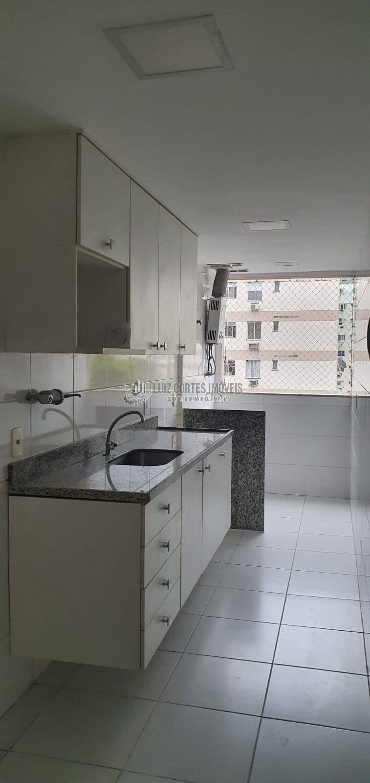 Apartamento à venda e aluguel com 2 quartos, 62m² - Foto 2