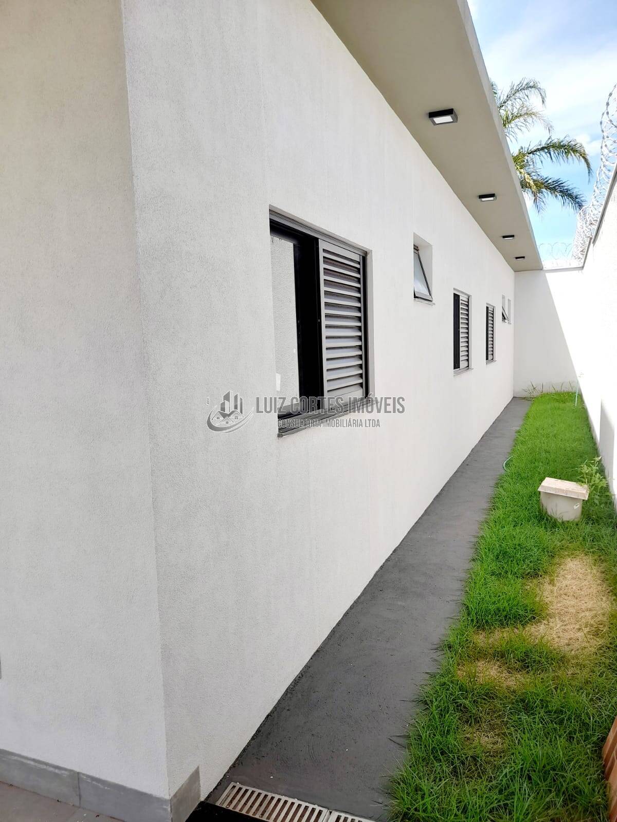 Casa à venda com 3 quartos, 275m² - Foto 8