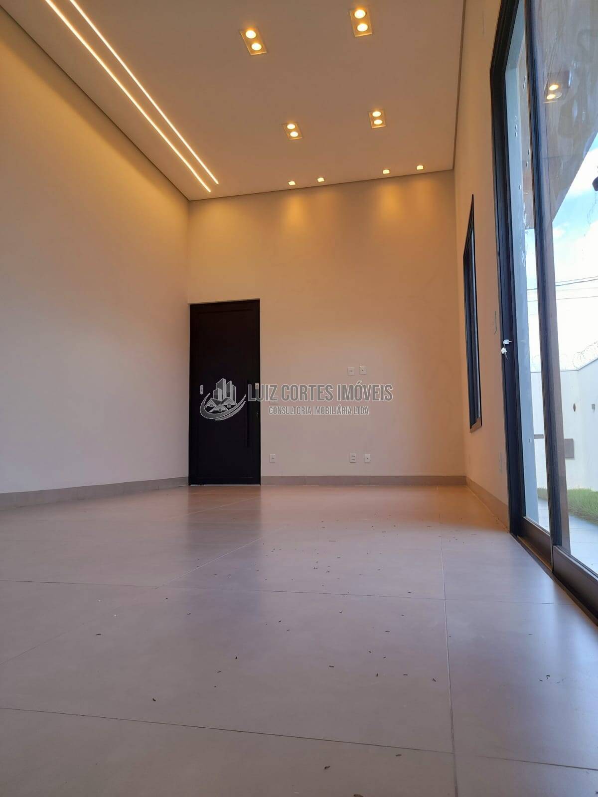 Casa à venda com 3 quartos, 275m² - Foto 9