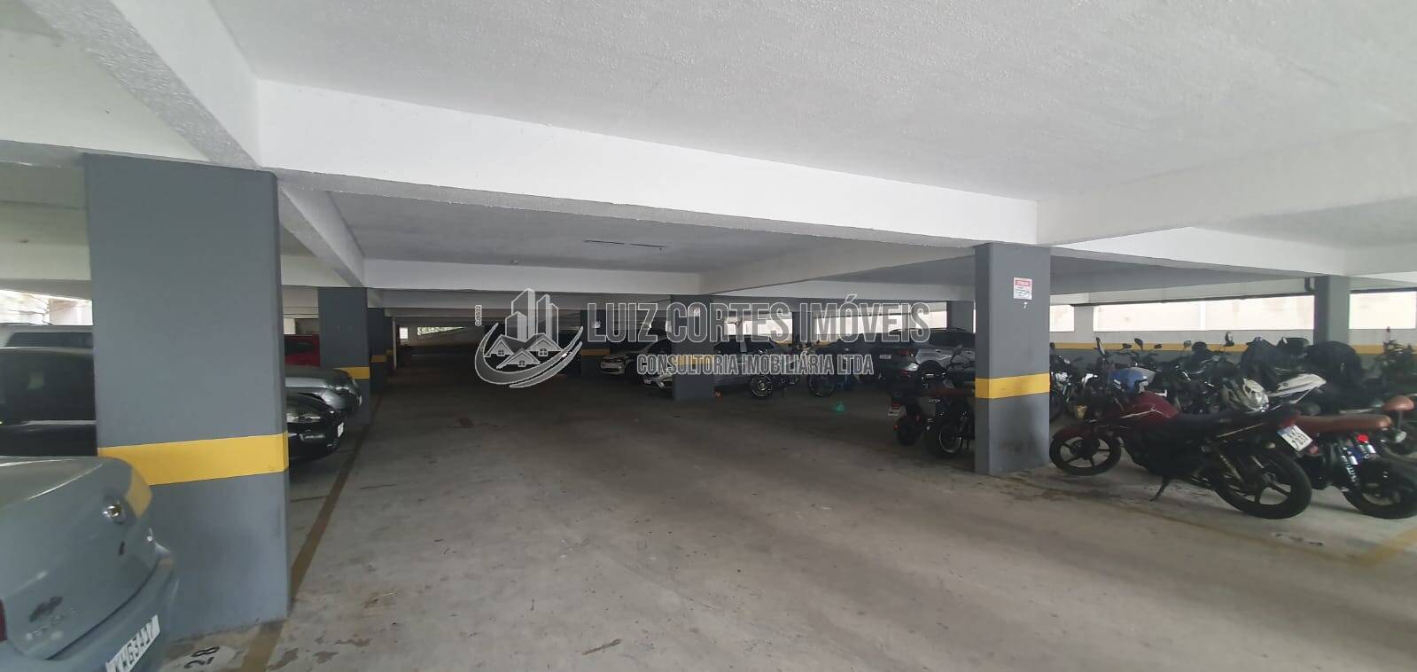 Apartamento à venda com 2 quartos, 44m² - Foto 27