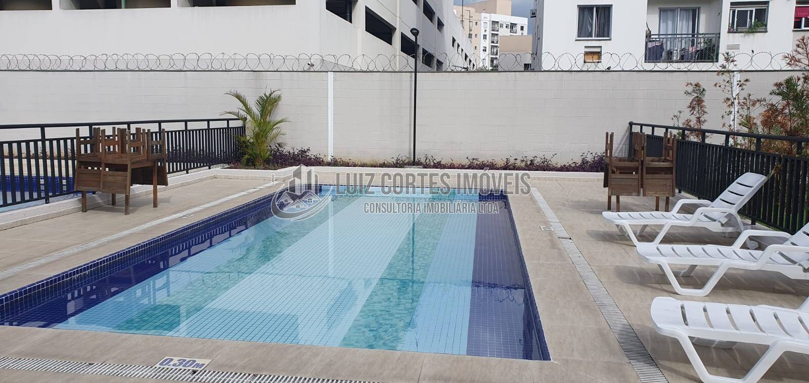 Apartamento à venda com 2 quartos, 44m² - Foto 33