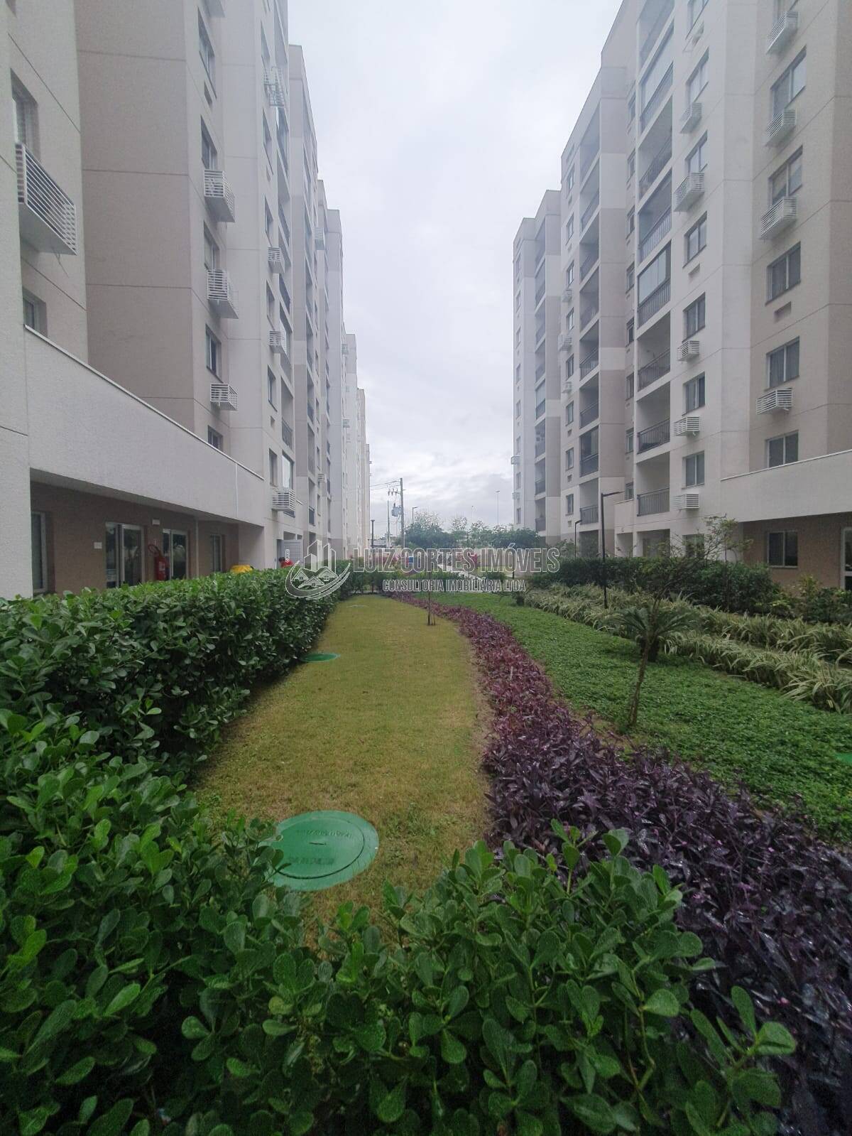 Apartamento à venda com 2 quartos, 44m² - Foto 42