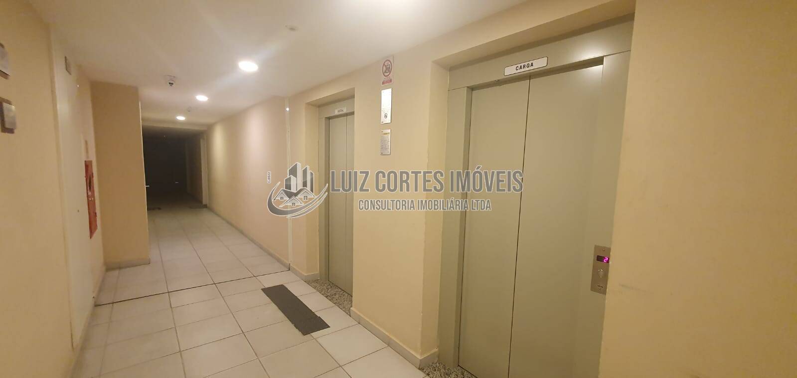 Apartamento à venda com 2 quartos, 44m² - Foto 53
