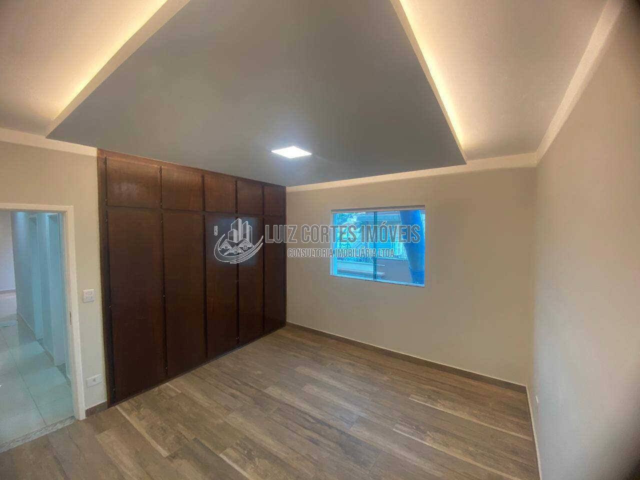 Apartamento à venda com 3 quartos, 84m² - Foto 1