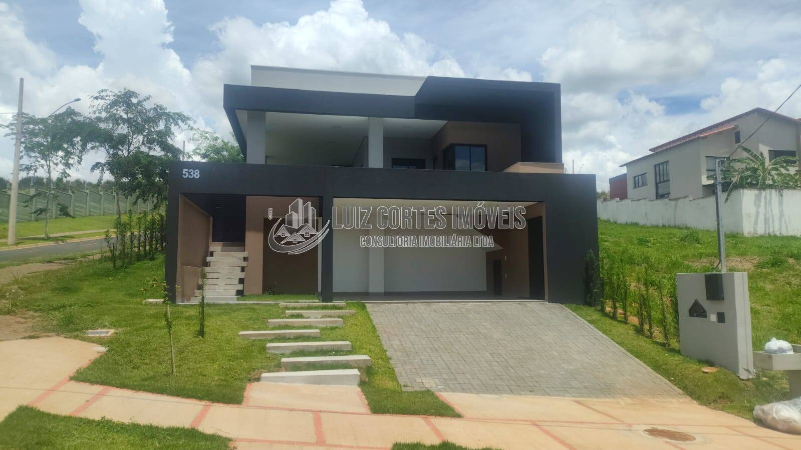 Casa, 2 quartos, 311 m² - Foto 1