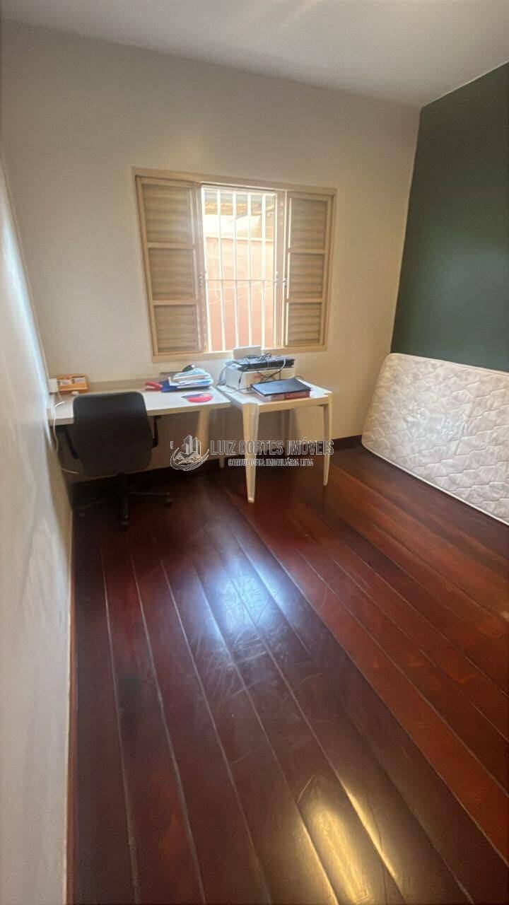 Casa, 4 quartos, 360 m² - Foto 13