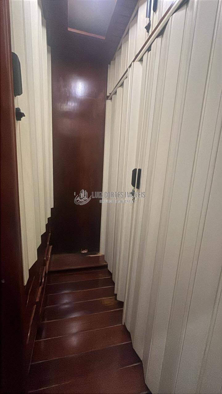 Casa, 4 quartos, 360 m² - Foto 18