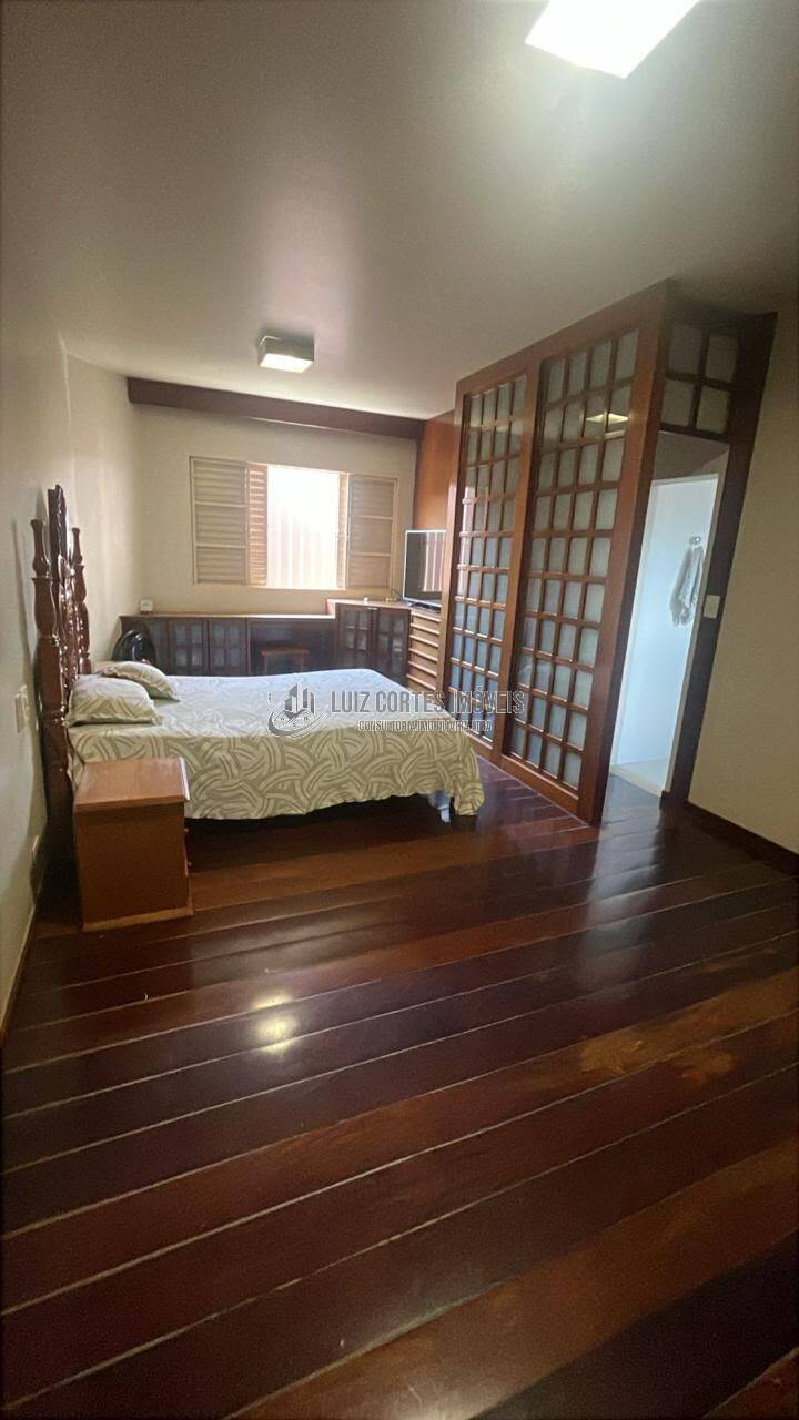 Casa, 4 quartos, 360 m² - Foto 10