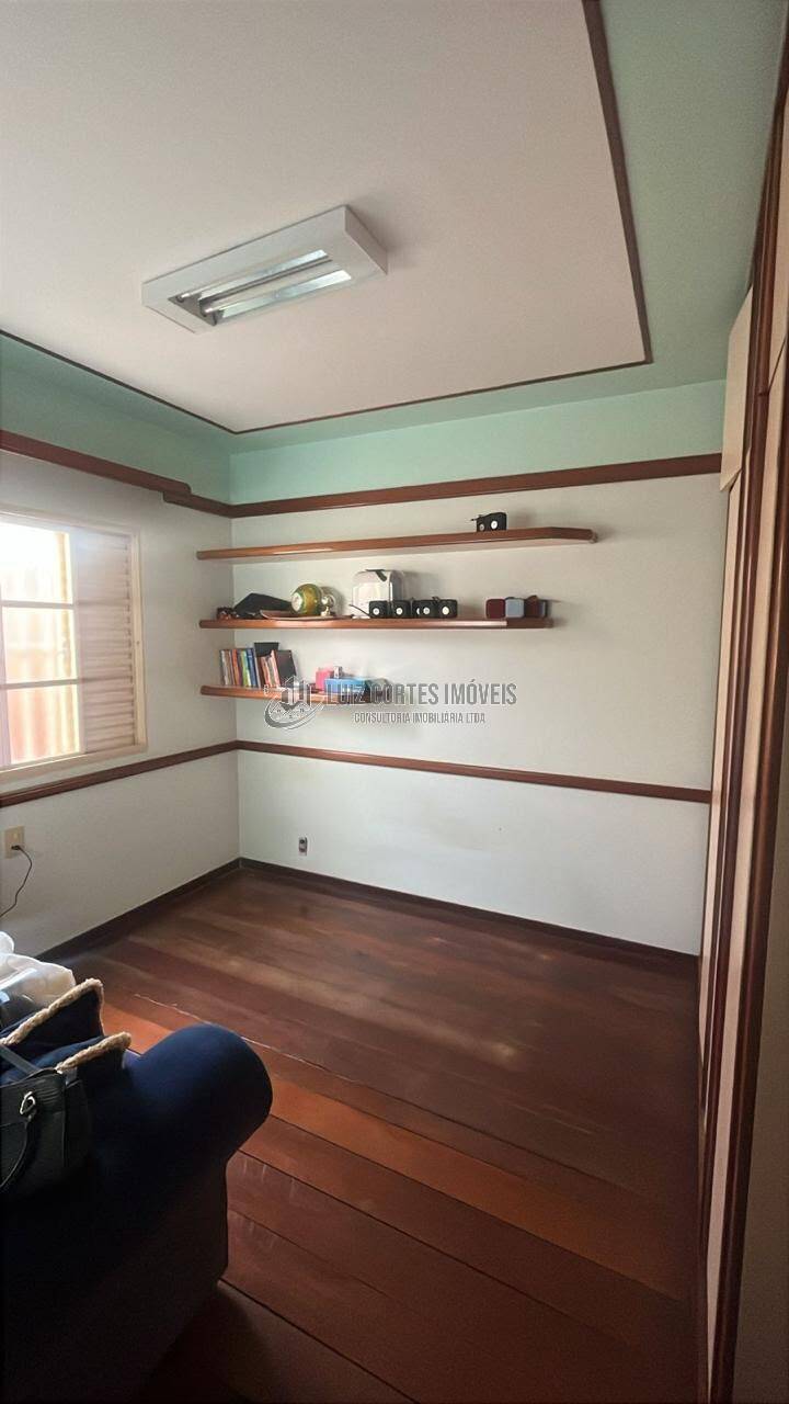 Casa, 4 quartos, 360 m² - Foto 17