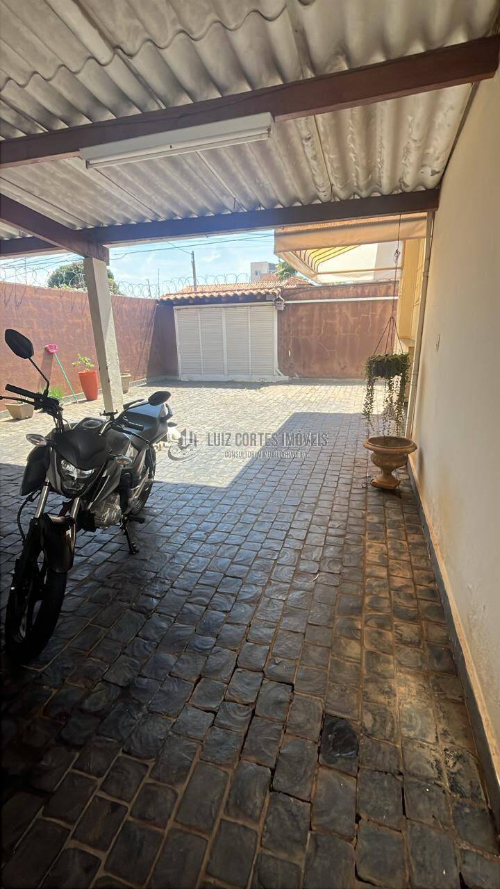 Casa, 4 quartos, 360 m² - Foto 25