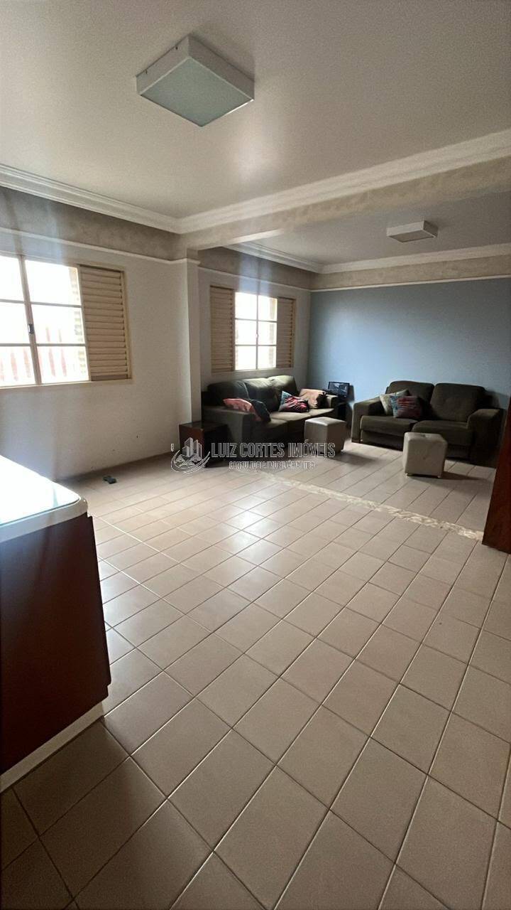 Casa, 4 quartos, 360 m² - Foto 4