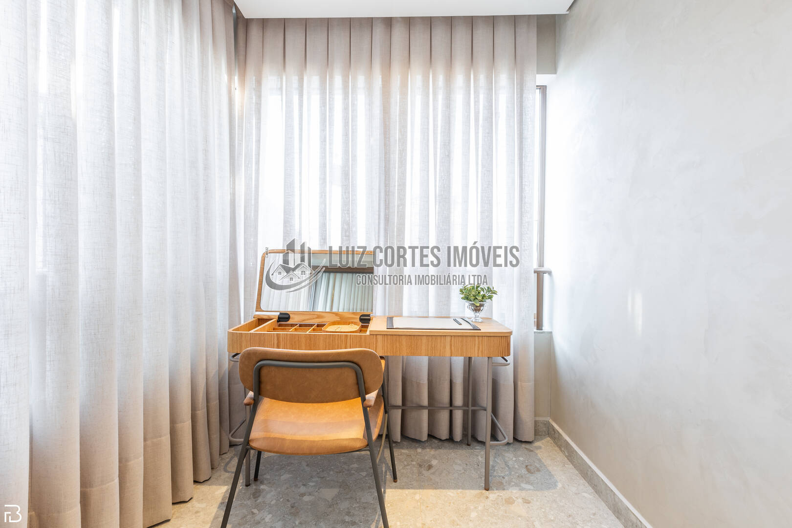 Apartamento à venda com 3 quartos, 166m² - Foto 9